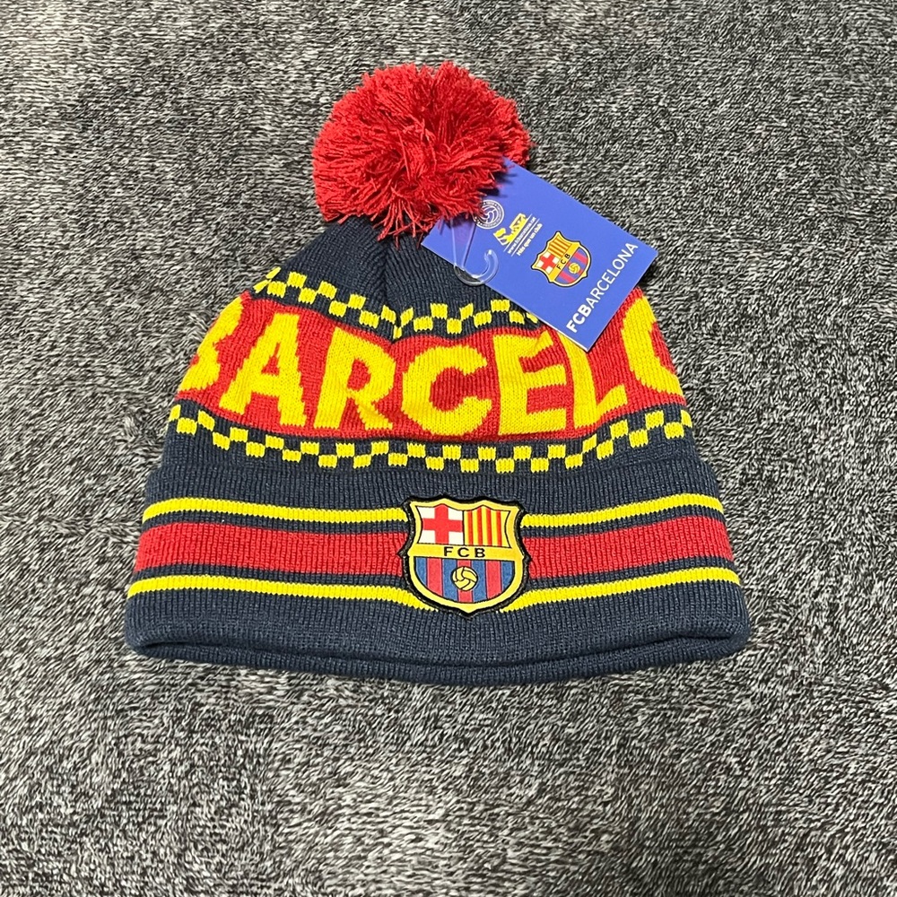 NEW BARCELONA BEANIE